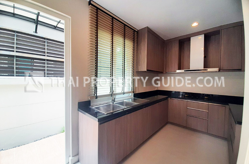 House with Shared Pool in Sukhumvit 